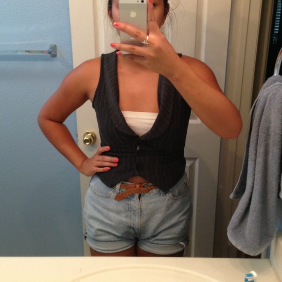 ⛔SOLD⛔ Cute vest