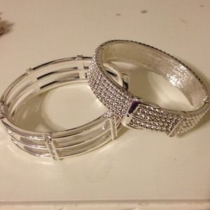 ✂PRICE CUT! BUNDLE! Hinged silver bangle bracelets