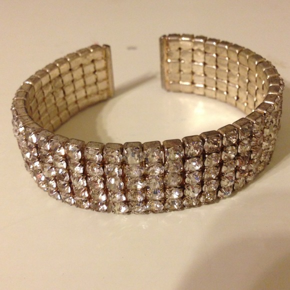 ✂Price reduced! Rhinestoned bangle - Picture 1 of 3