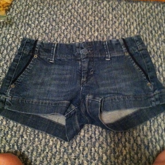American eagle jean shorts!