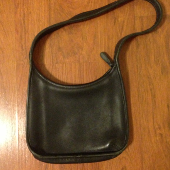 ⛔Bundled⛔🎉Sale🎉Small vintage coach purse