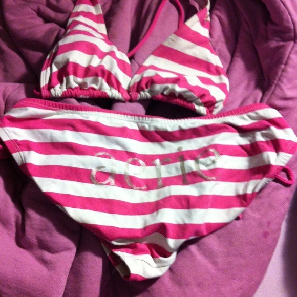 Aerie swimsuit pink and white