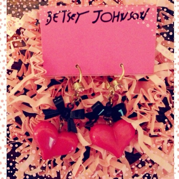 Betsy Johnson Heart & Ribbon Earrings