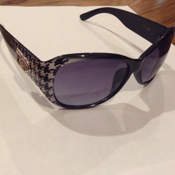 Houndstooth D&G Sunglasses🎀