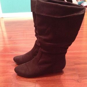 Black suede boots