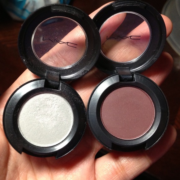 ❌SOLD❌mac eyeshadow - Picture 1 of 3