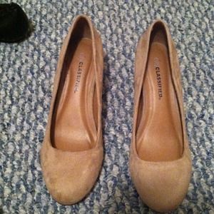 Nude color wedges!