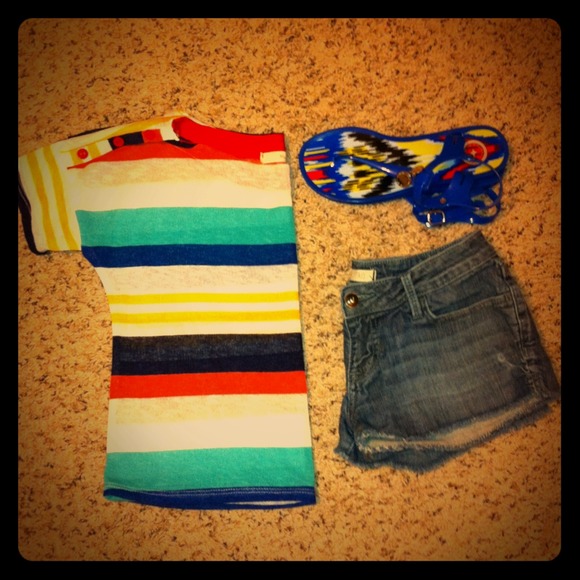 ❌❌BUNDLED❌❌ Striped crop top