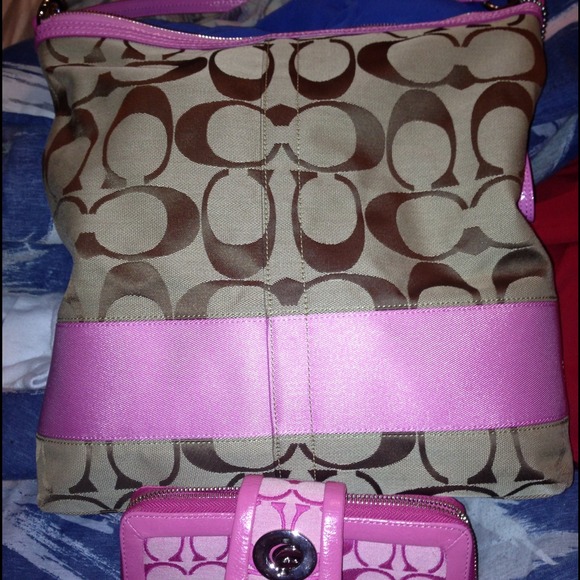 Real coach purse  pink cute large