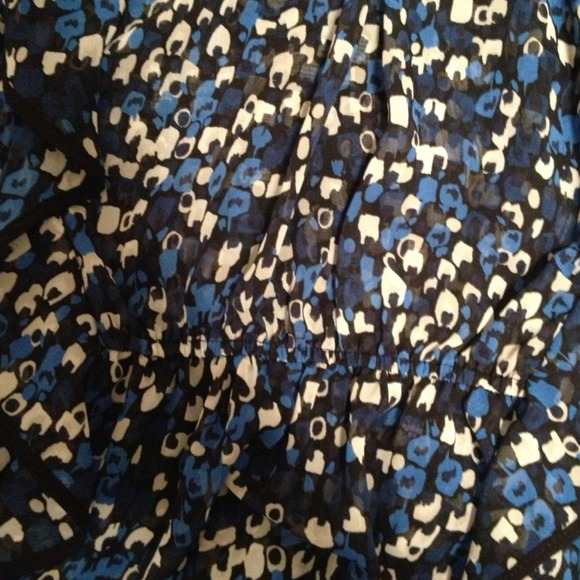 H&M Blue and White top - Picture 2 of 3