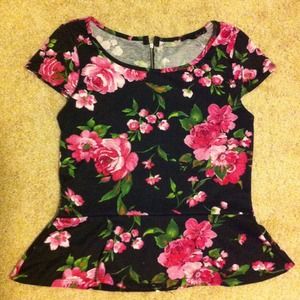 ***BUNDLE for @bkristina***Floral Peplum Top