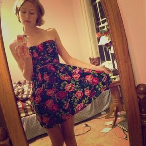 Windsor floral strapless dress.