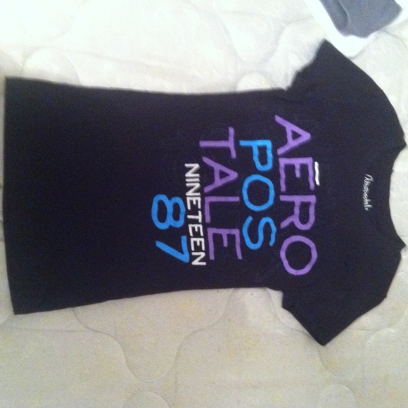 Black Aeropostale Tshirt - Picture 1 of 2