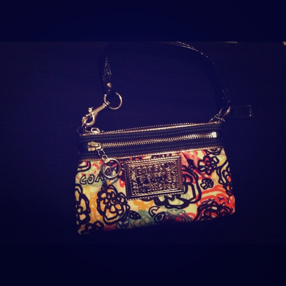 Coach poppy purse