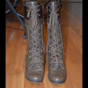 Aerosoles two tone brown lace up boots