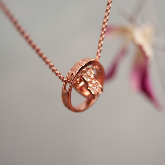 Jewelry - ❌HOLD❌18k gold plated rhinestone heart necklace