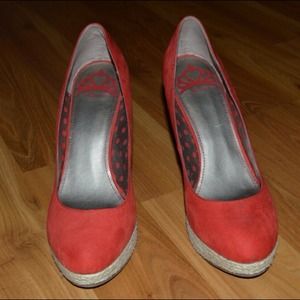 Fergalicious wedge pumps.