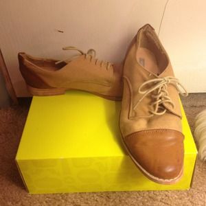 Cooperative Canvas Cap-Toe Vintage Oxfords
