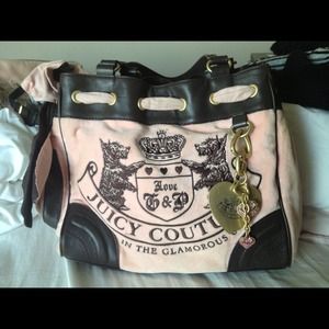 🌸🌸JUICY COUTURE DAYDREAMER HANDBG🌸🌸