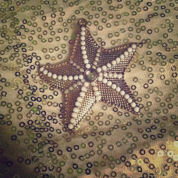 A starfish charm