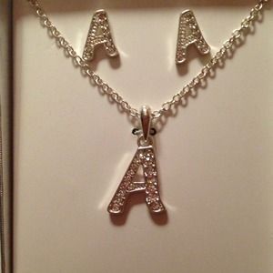 Crystal 18" Necklace and Earring set.