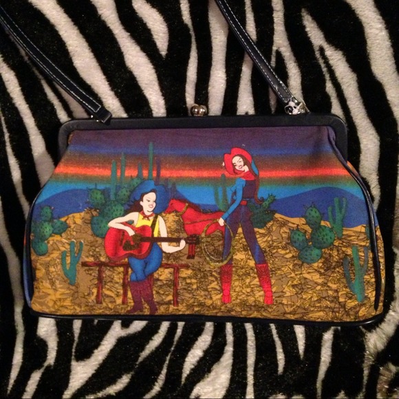 Blingy cowgirl purse 👜 - Picture 2 of 4