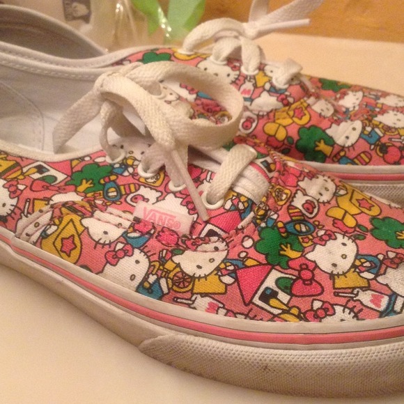 Hello kitty vans - Picture 2 of 2