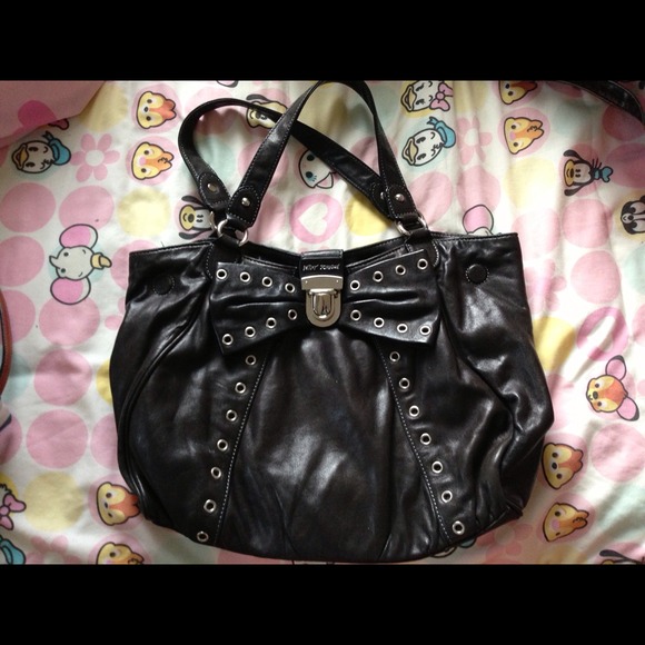 Black hand bag