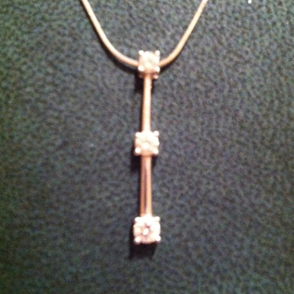 💎 3 Stone Bar Dia. in 14K Pendant necklace