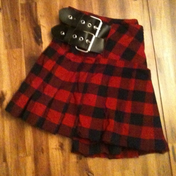 Black and red school girl skirt (SOLD)
