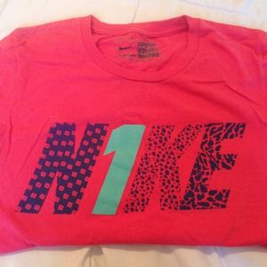 Nike T-Shirt