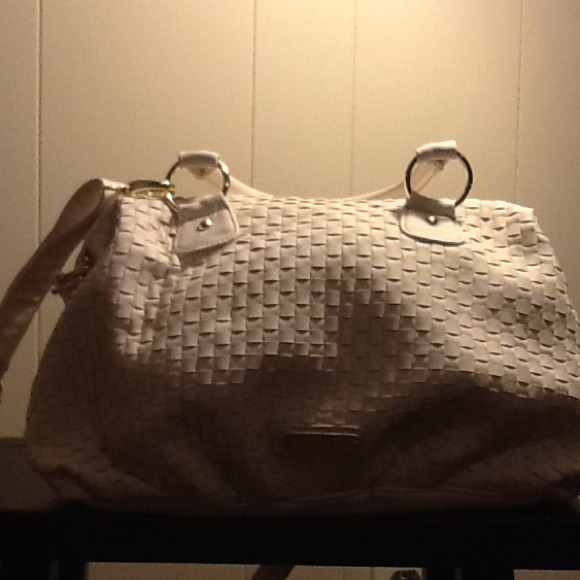 Off white Steve Madden handbag with shoulder strap
