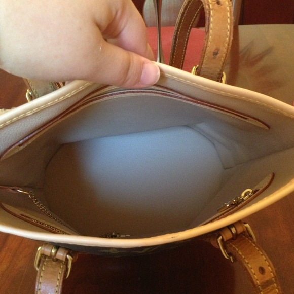 SOLD Authentic Louis Vuitton petite bucket bag - Picture 2 of 4