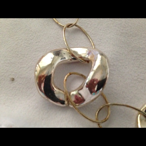 Silver Rings Link Necklace - Picture 2 of 4