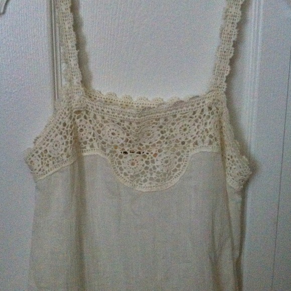 ☀Gorgeous Ivory Crochet Tank by PaperDenim&Cloth☀ - Picture 2 of 4