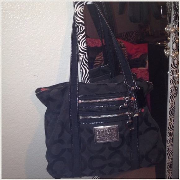 Sold****Reduced Black Coach poppy bag