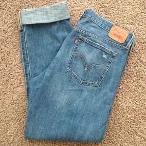 ✂Price cut✂ Boyfriend Distressed Denim Jeans