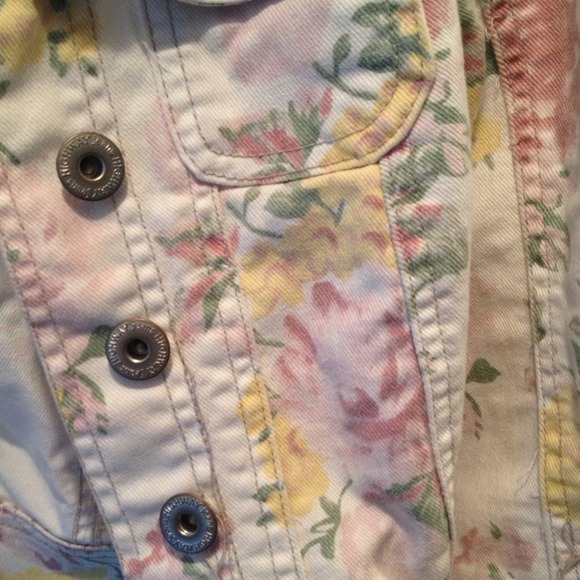 ****SOLD***Jean jacket - Picture 3 of 3