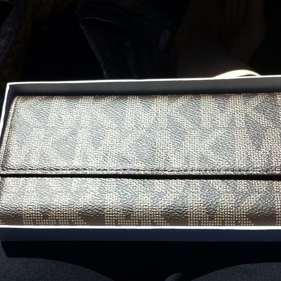Mk wallet