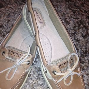 Size 9 women's Sperry Top Siders