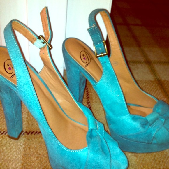 Cute Teal Shoes!!!! - Picture 1 of 2