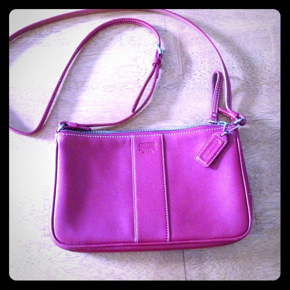 Coach crossbody with adjustable strap, red leather