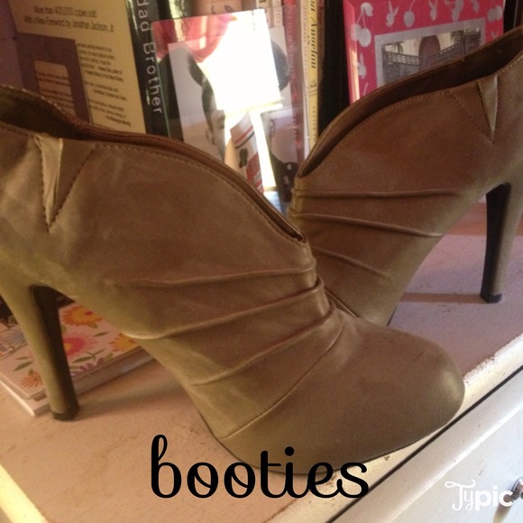 Dollhouse booties