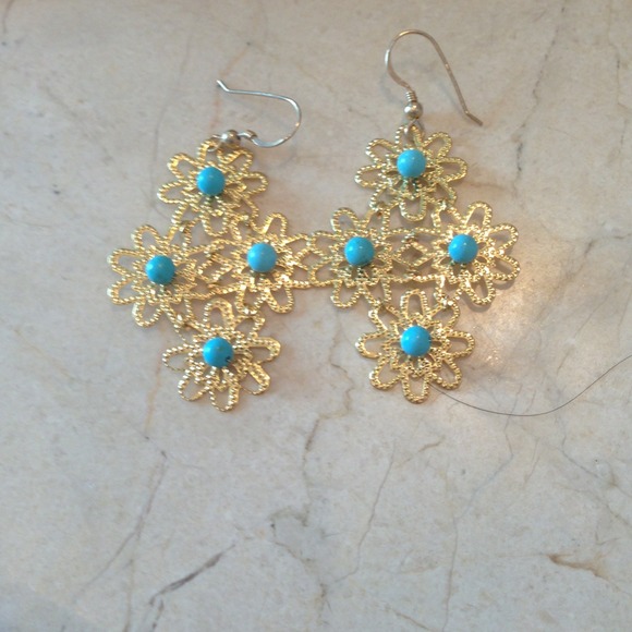 Gold plate and turquoise earrings