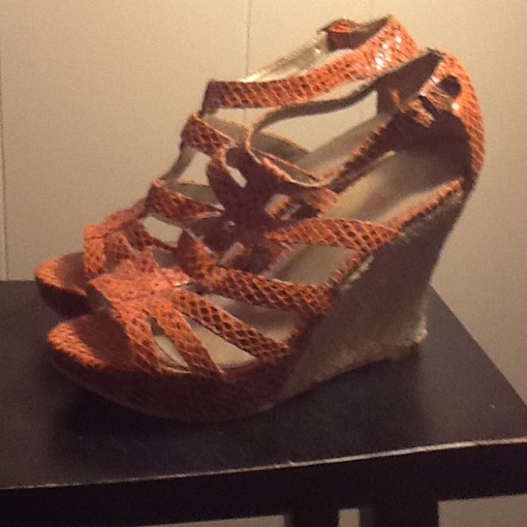 Orange scrappy wedge sandals..perfect for spring! - Picture 2 of 2