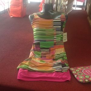 Knit reversible black,pink, green and solid pink