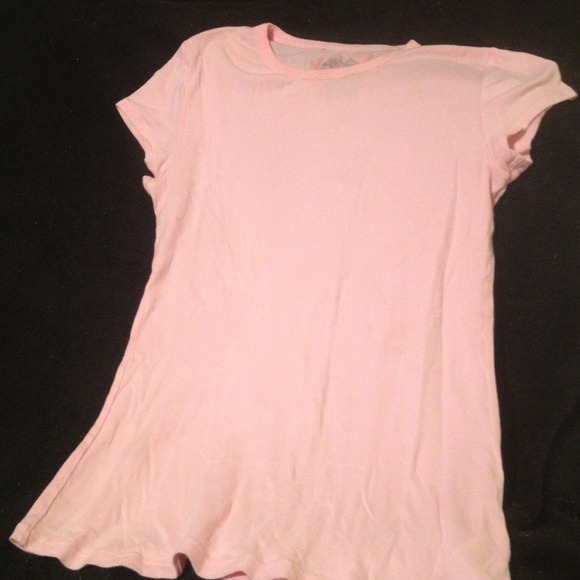 Cute light pink top