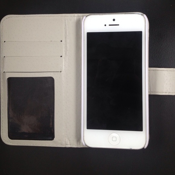 NEW iPhone 5 wallet phone case-white