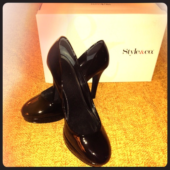 SOLD on eBay-!  Black patent heels-EUC.