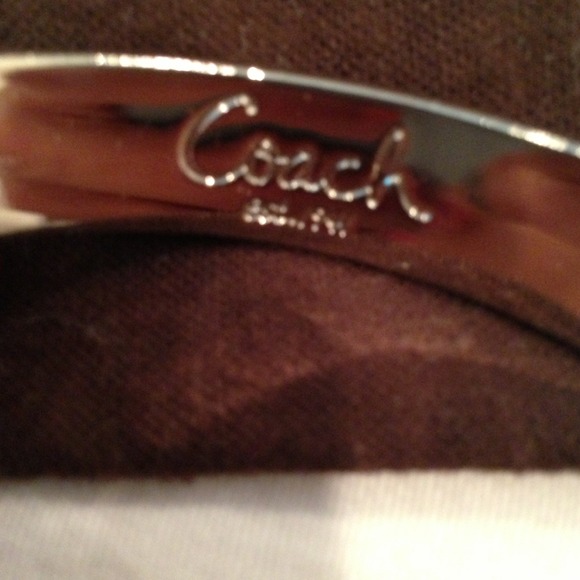 🚫SOLD!!!🚫 Coach silver wrist bangle - Picture 4 of 4